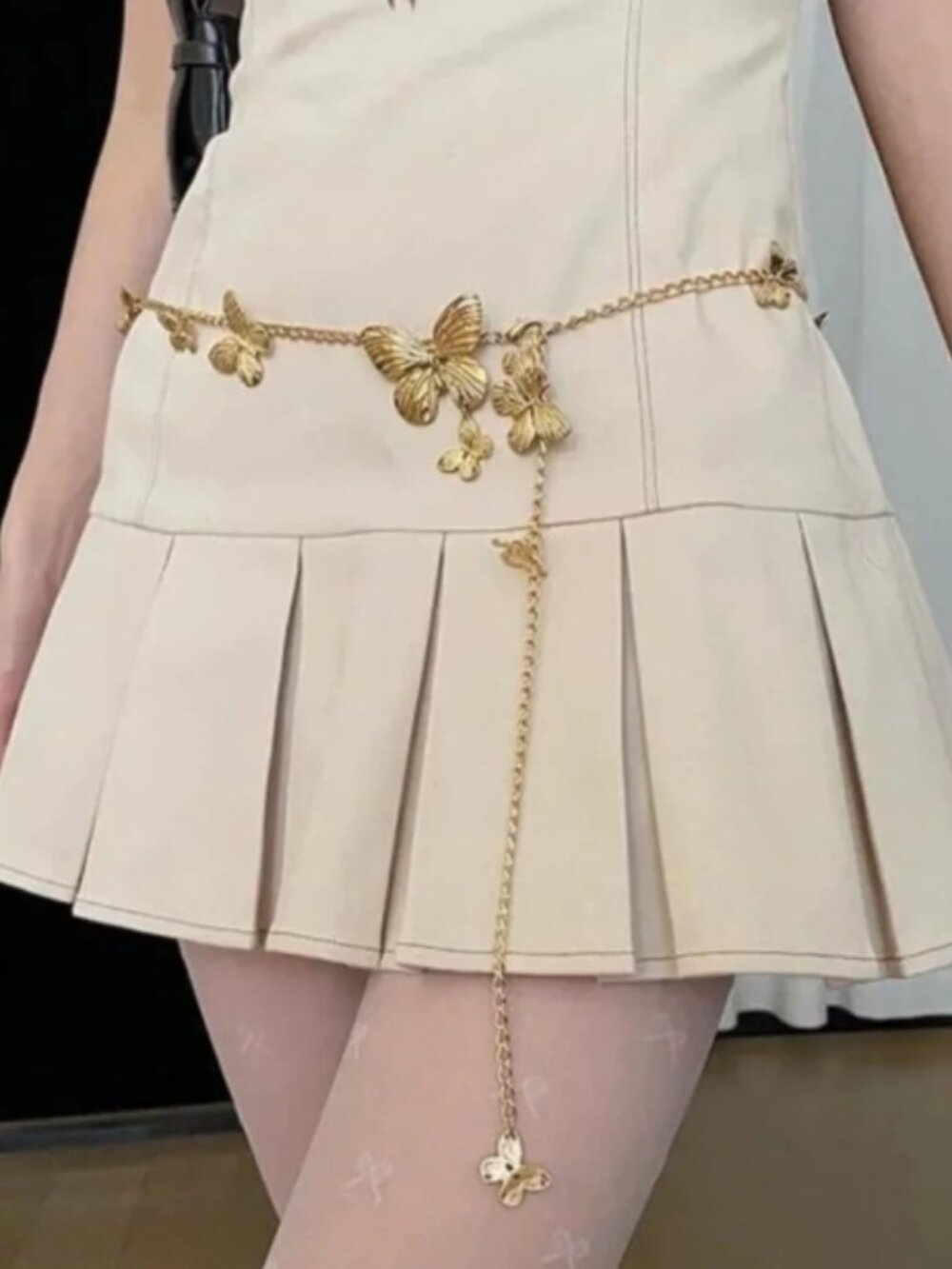NWT Chain Belt Metal Butterfly Gold Charm Belt